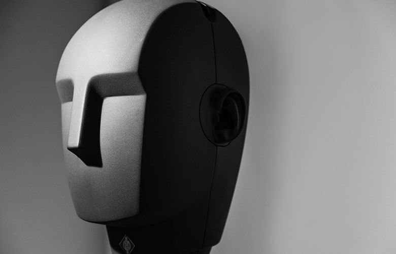 ダミーヘッドマイク写真